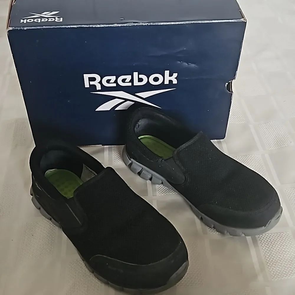 Reebok Men's Sublite Cushion Athletic Work Safety Shoes 4W 6.5 Black